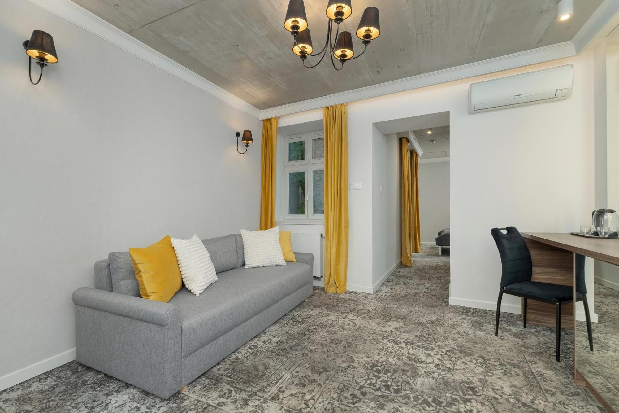 Modern & Comfy Apartment Rakowicka 6 Cracow By Renters Krakow Bagian luar foto