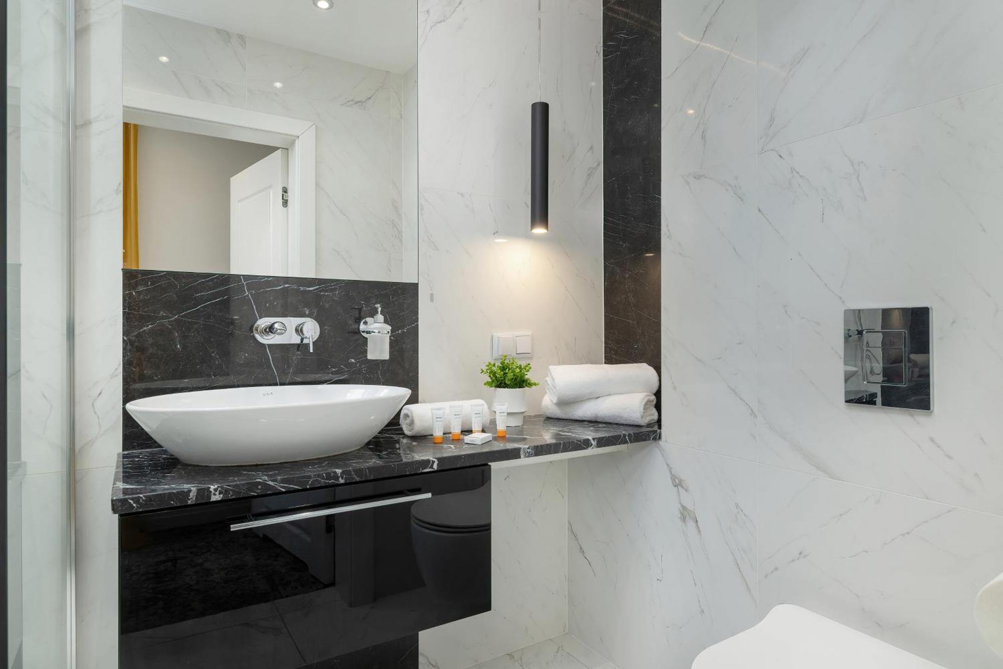 Modern & Comfy Apartment Rakowicka 6 Cracow By Renters Krakow Bagian luar foto